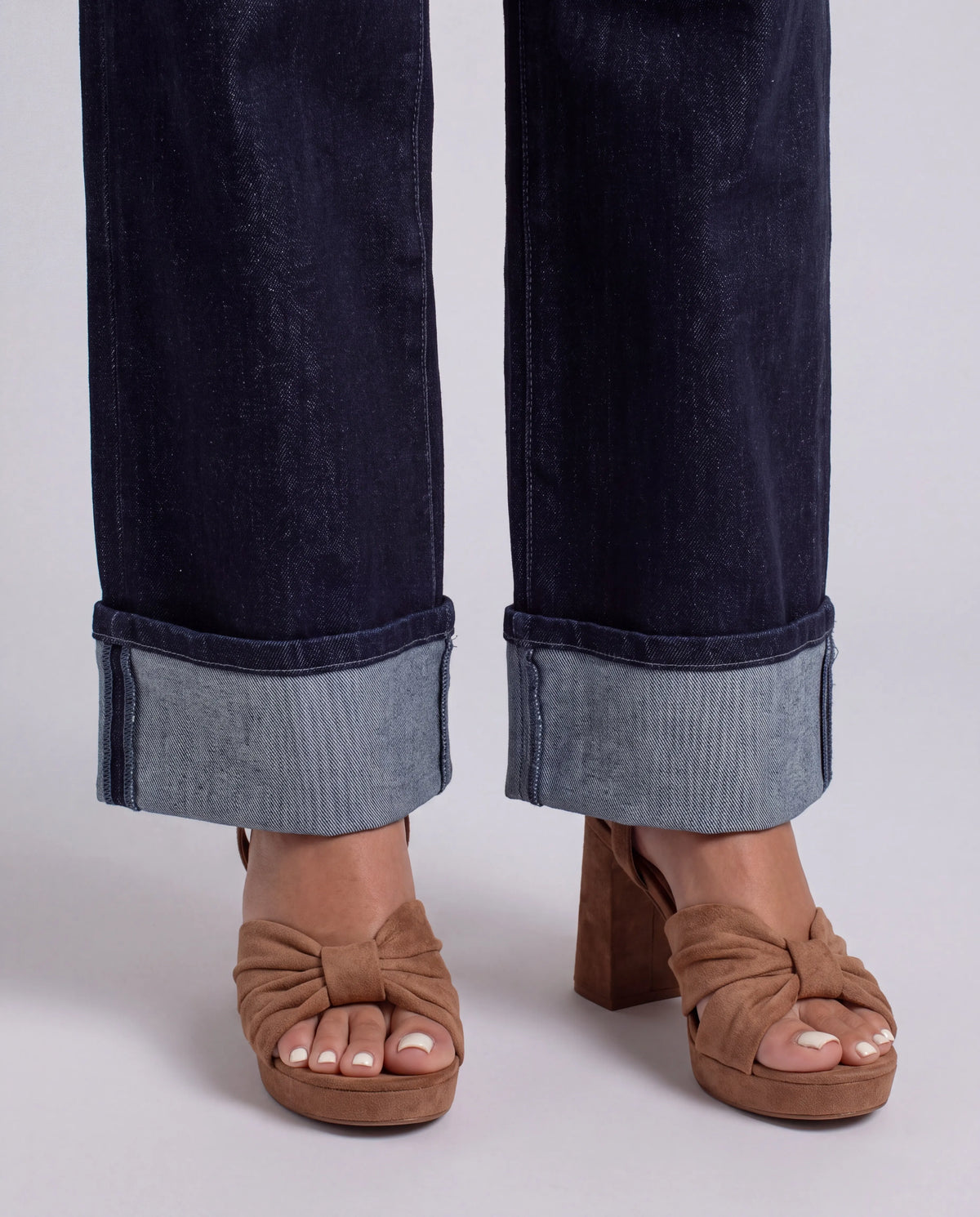 Ainsley High-Rise Wide-Leg Cuffed Jeans – Dark Wash, cuffed hem detail