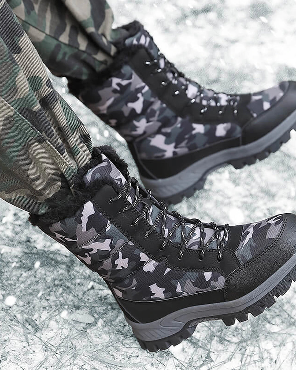 Men's Camo Print Lace-Up Snow Boots with Faux Fur Trim – Dexter