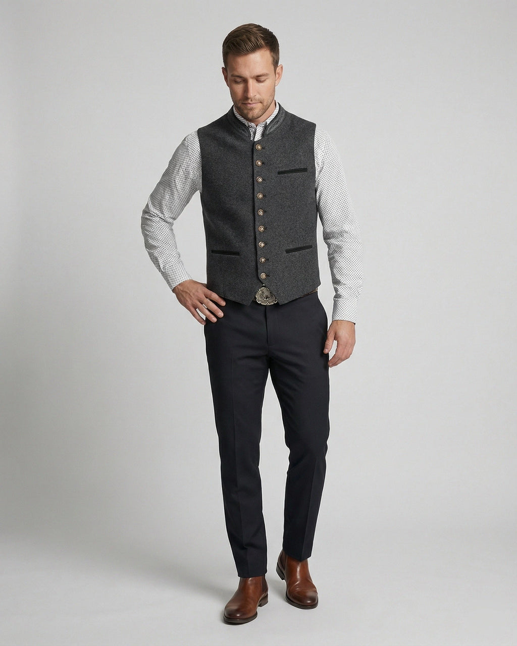 Men's Stand Collar Wool Waistcoat with Embroidered Trim – Brooks