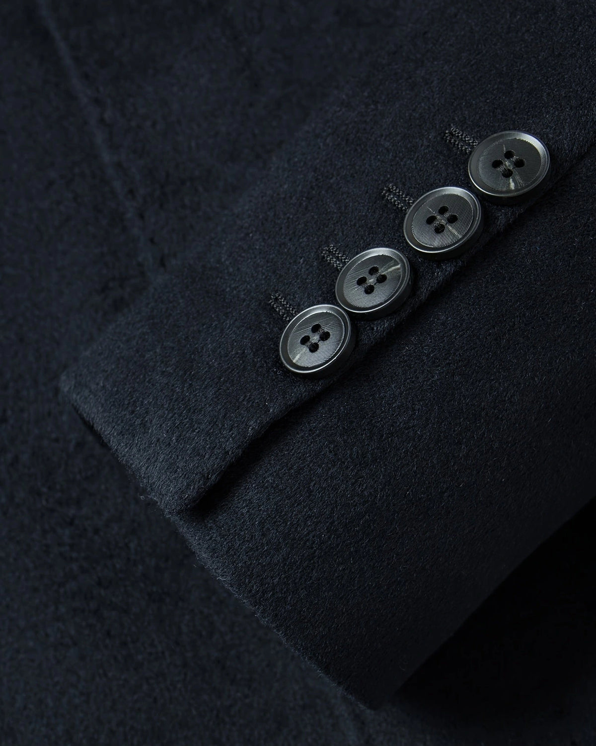 Men's Wool-Blend Overcoat with Notch Collar and Welt Pockets – Cora Rose