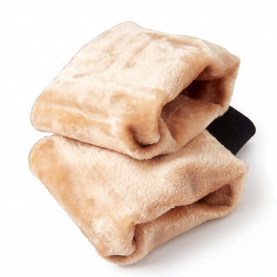 Editorial illustration of the fleece lining texture
