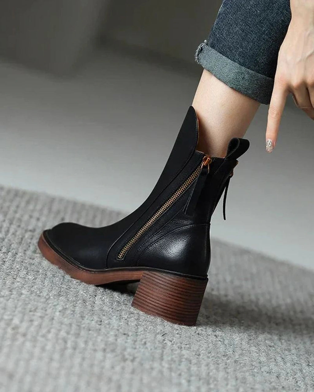Women's Block Heel Ankle Boots with Contrast Zip Detail – Ella Lou