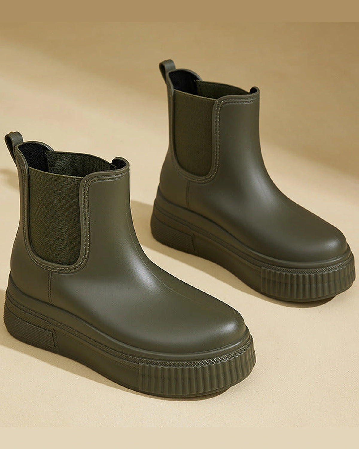 Women's Chunky Platform Chelsea Boots with Elastic Side Panels – Nadia Grey