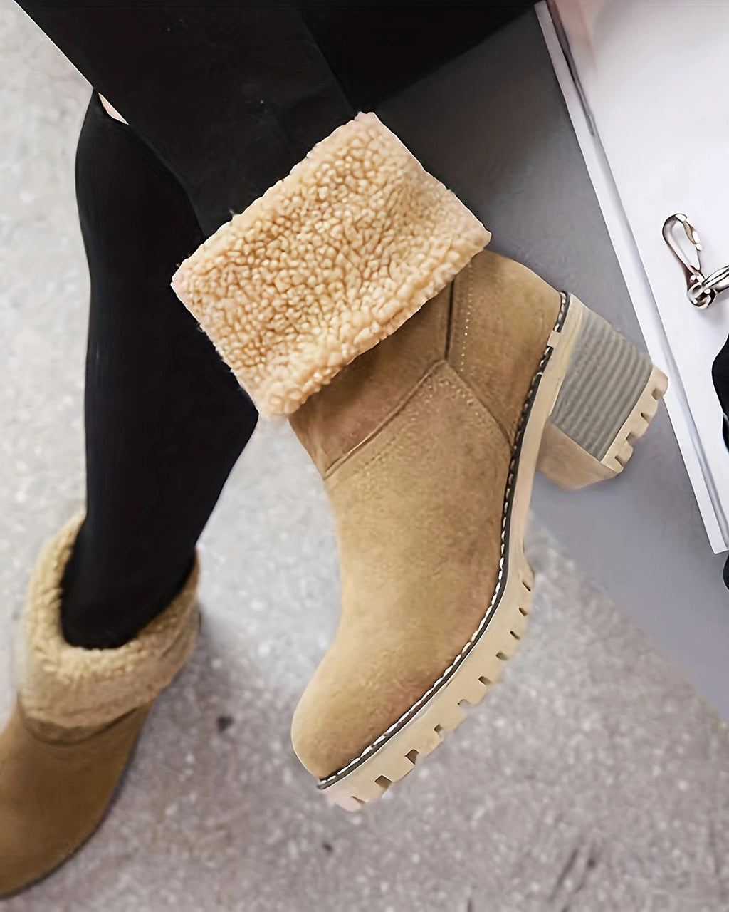 Women's Fold-Over Faux Shearling Cuff Block Heel Ankle Boots – Frankie Belle