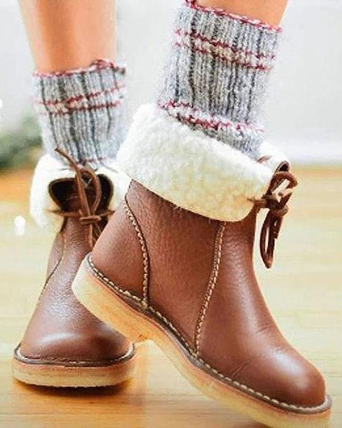 Women's Lace-Up Shearling Cuff Leather Ankle Boots with Pebbled Grain Finish – Darcy Grey