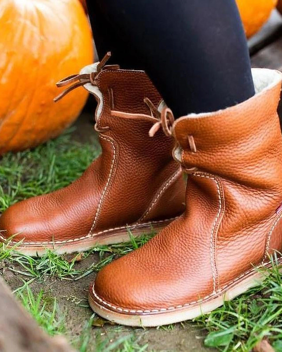 Women's Lace-Up Shearling Cuff Leather Ankle Boots with Pebbled Grain Finish – Darcy Grey