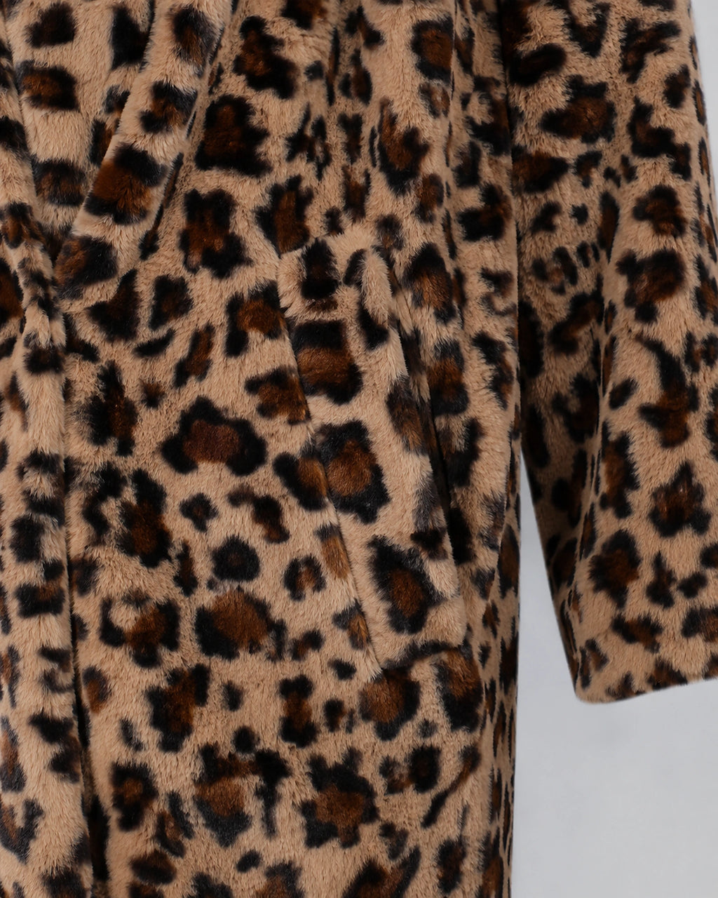 Women's Faux Fur Coat in Leopard Print with Shawl Collar for Winter – Josie Grey