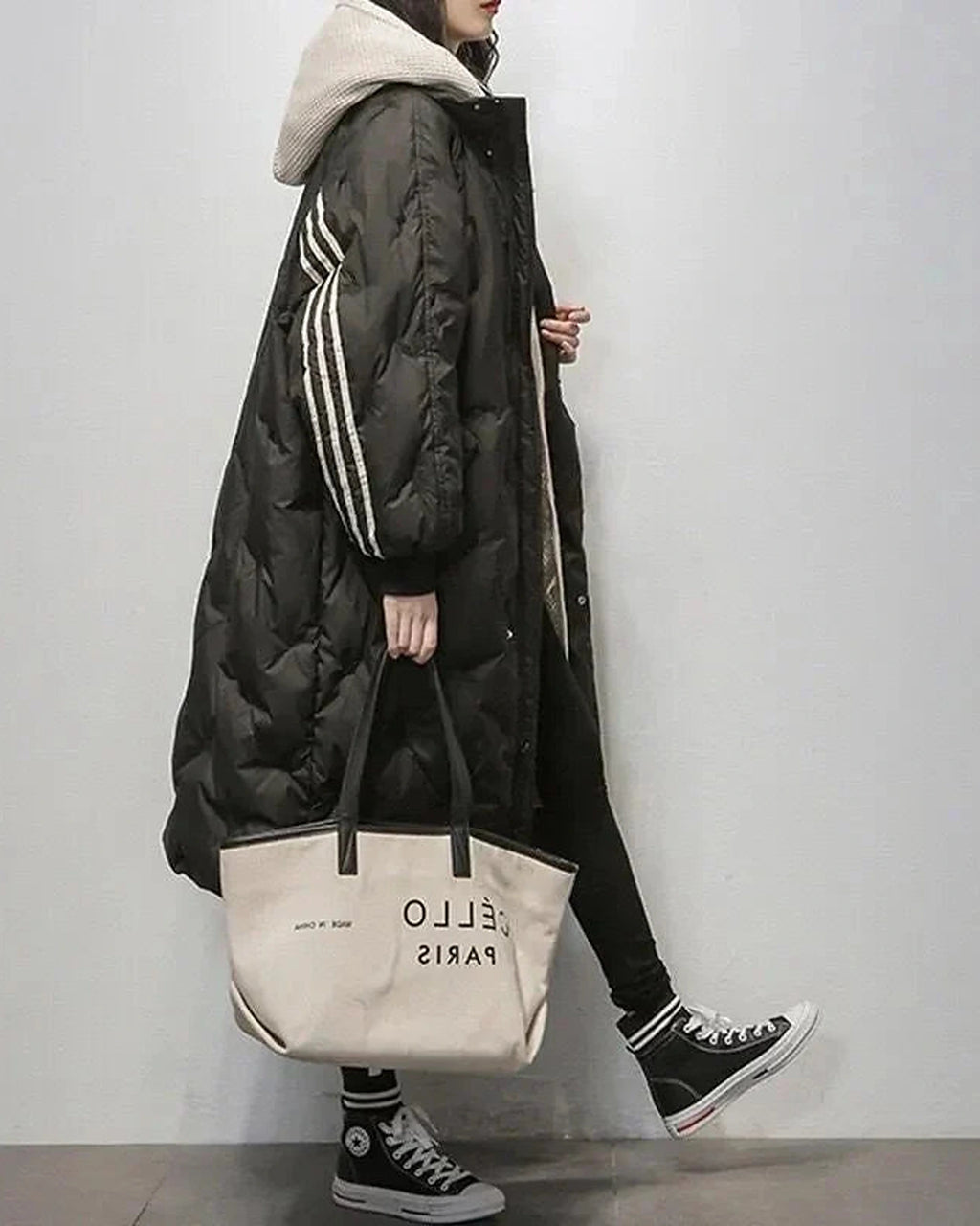 Women's Oversized Long Puffer Coat with Hood and Contrast Stripe Sleeves – Ottilie