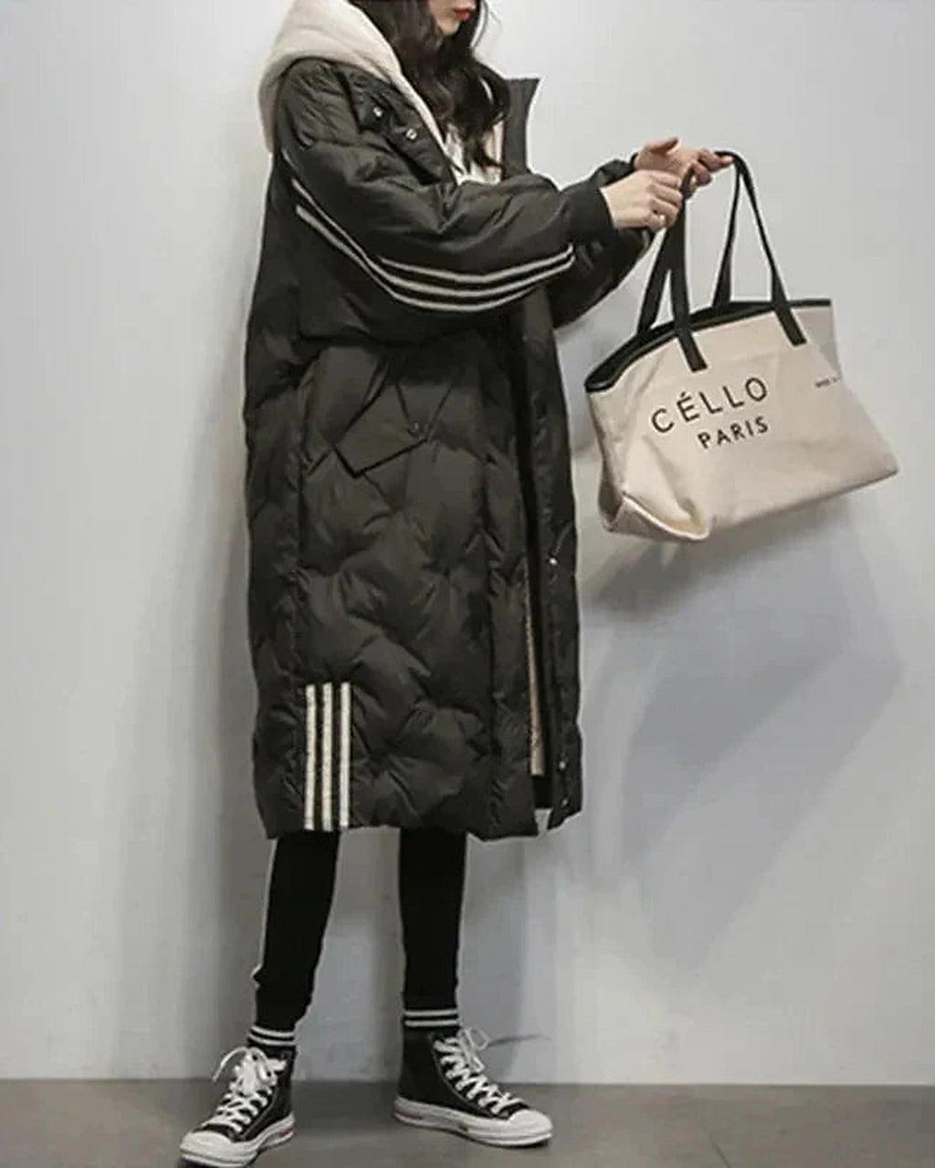 Women's Oversized Long Puffer Coat with Hood and Contrast Stripe Sleeves – Ottilie