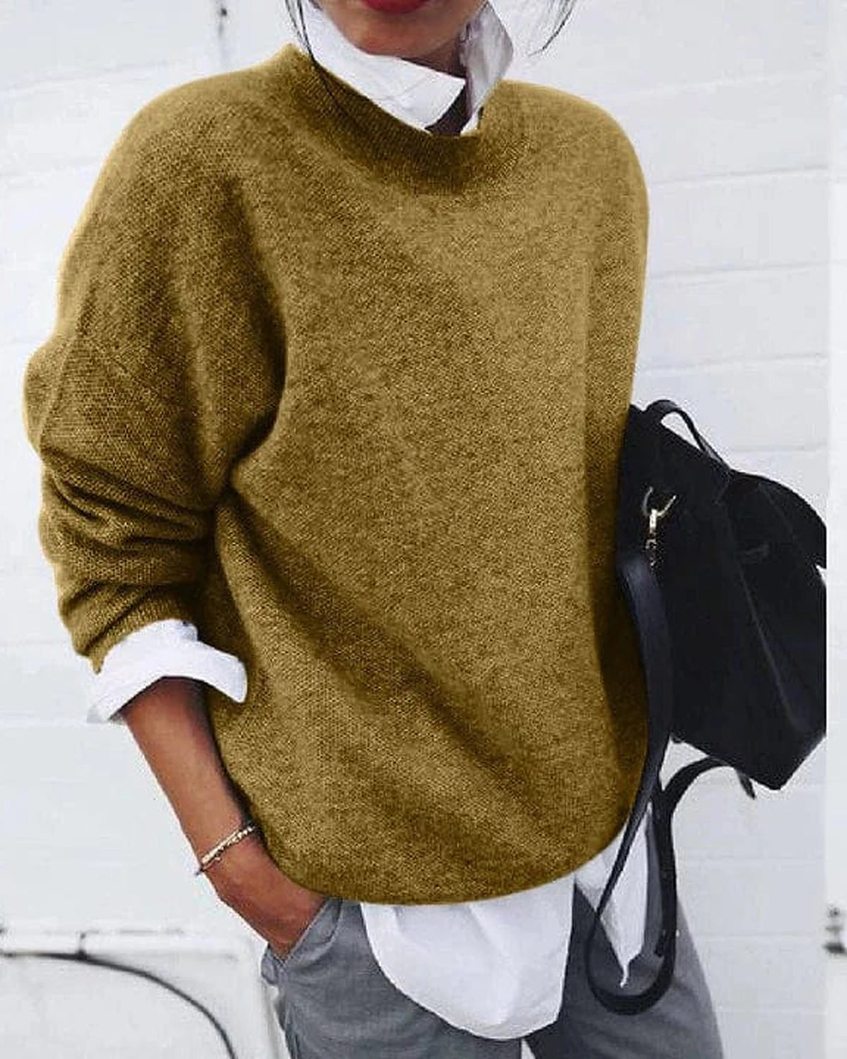 Women's Oversized Knit Jumper with Mock Neck and Ribbed Cuffs – Noelle