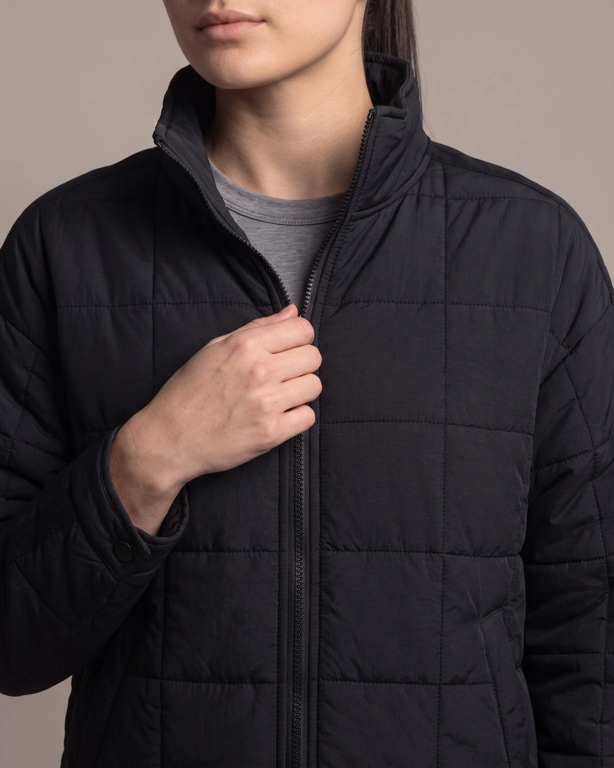 Women's Lightweight Puffer Jacket with Quilted Finish and Stand Collar, Oversized Fit – Rhea