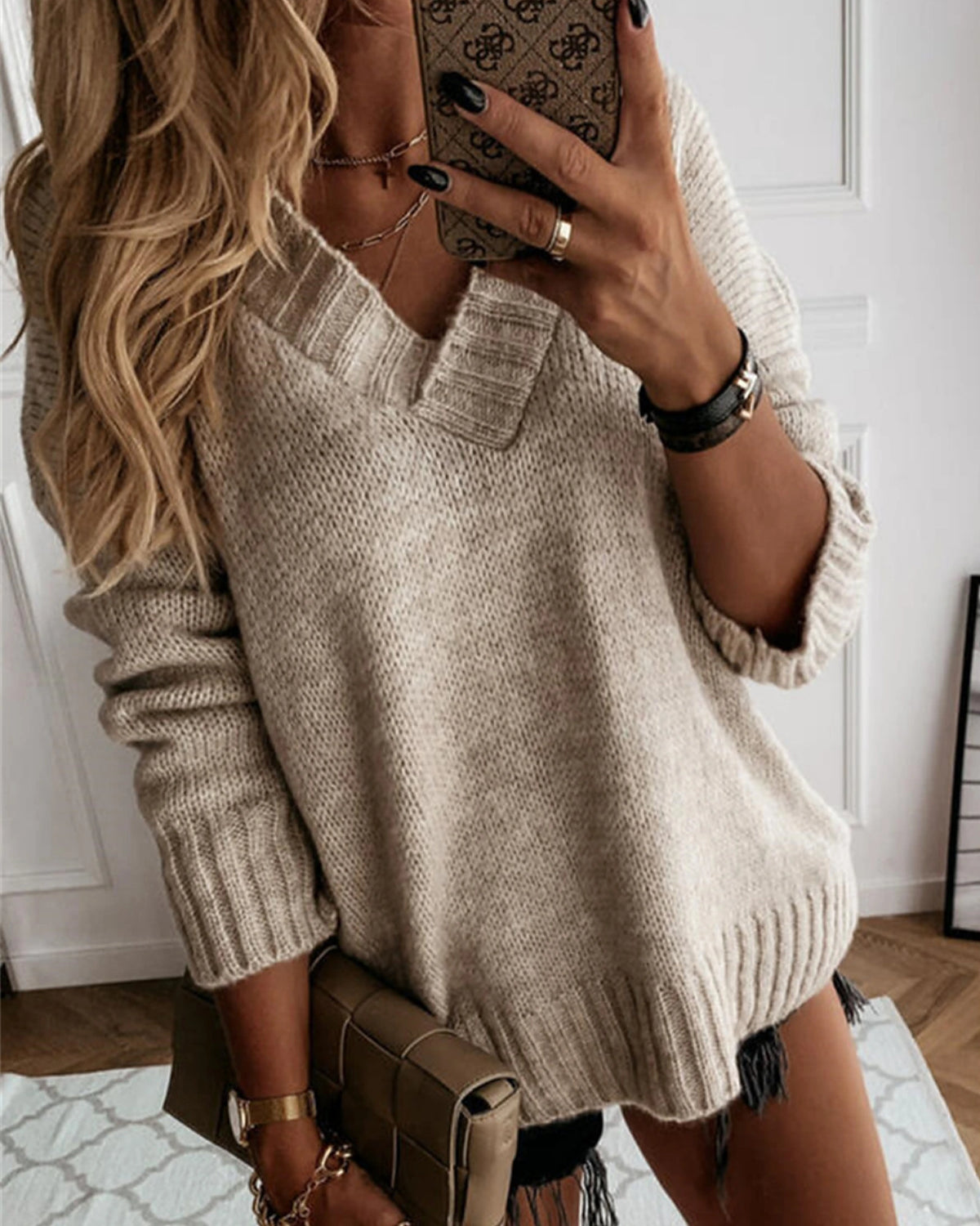Women's Oversized V-Neck Knit Jumper with Ribbed Cuffs and Hem – Nell Belle