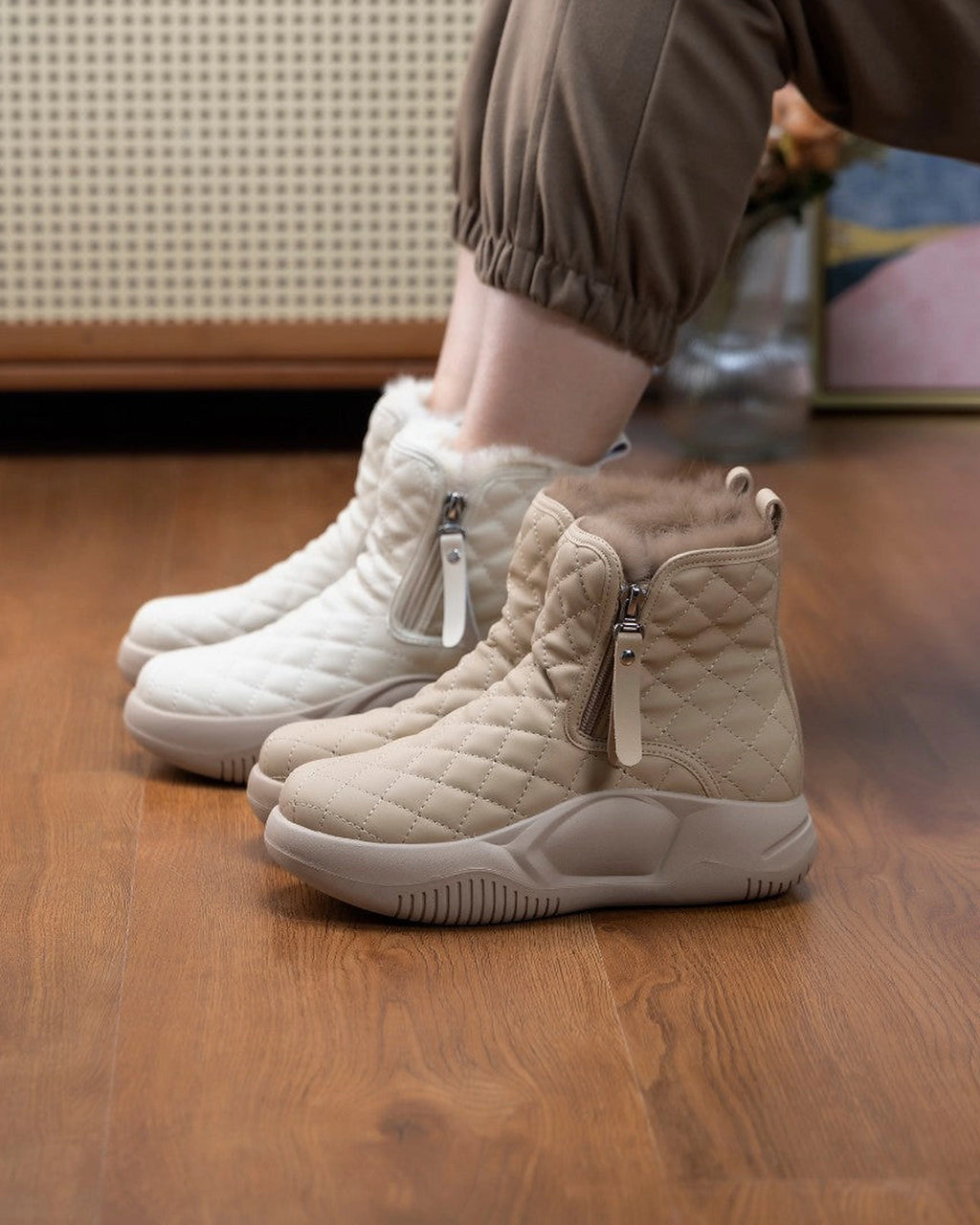 Women's Quilted Ankle Snow Boots with Faux Fur Collar and Side Zip Fastening – Nadia Jane