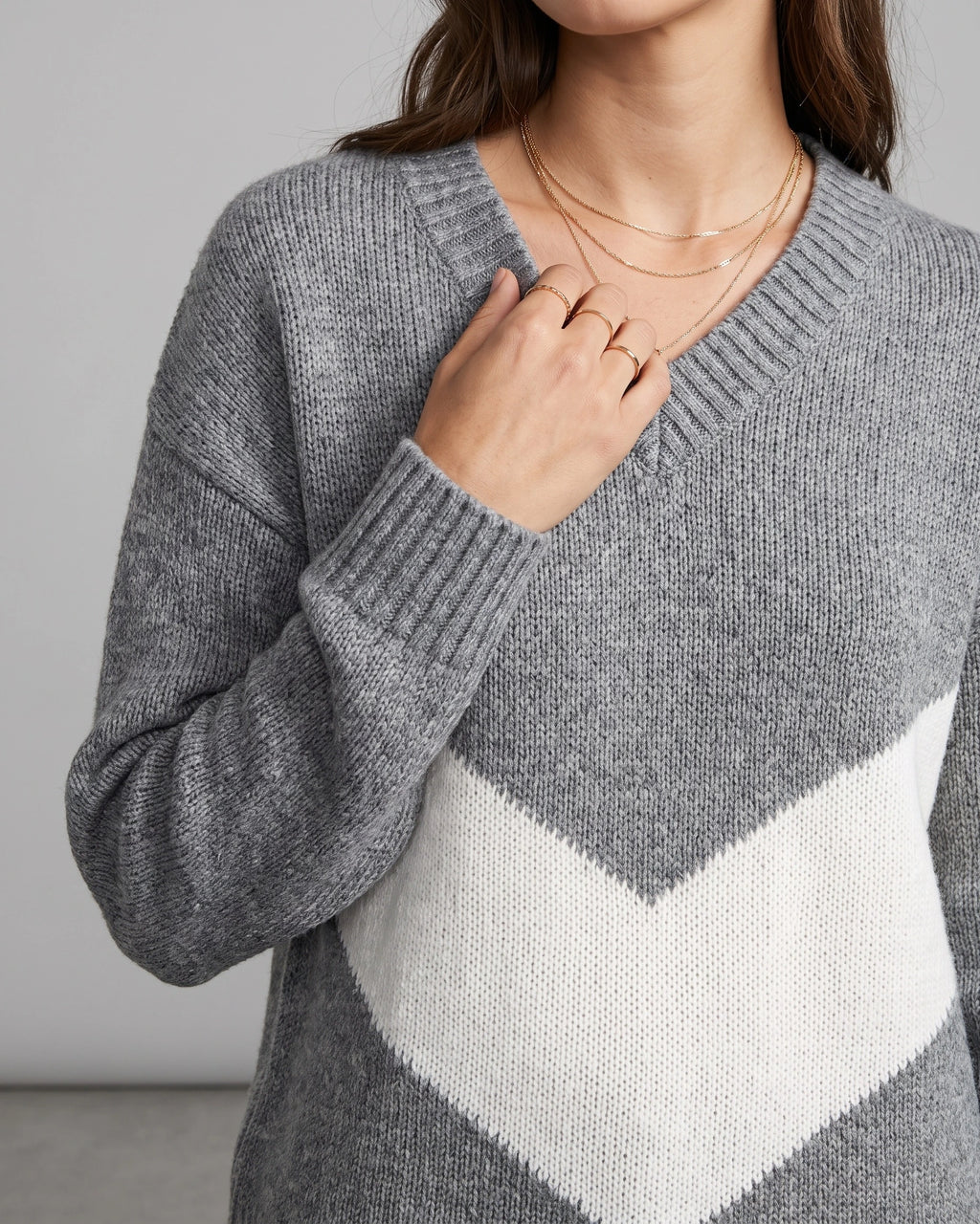 Women's V-Neck Jumper with Colour Block Pattern, Chunky Knit Sweater – Nell Mae
