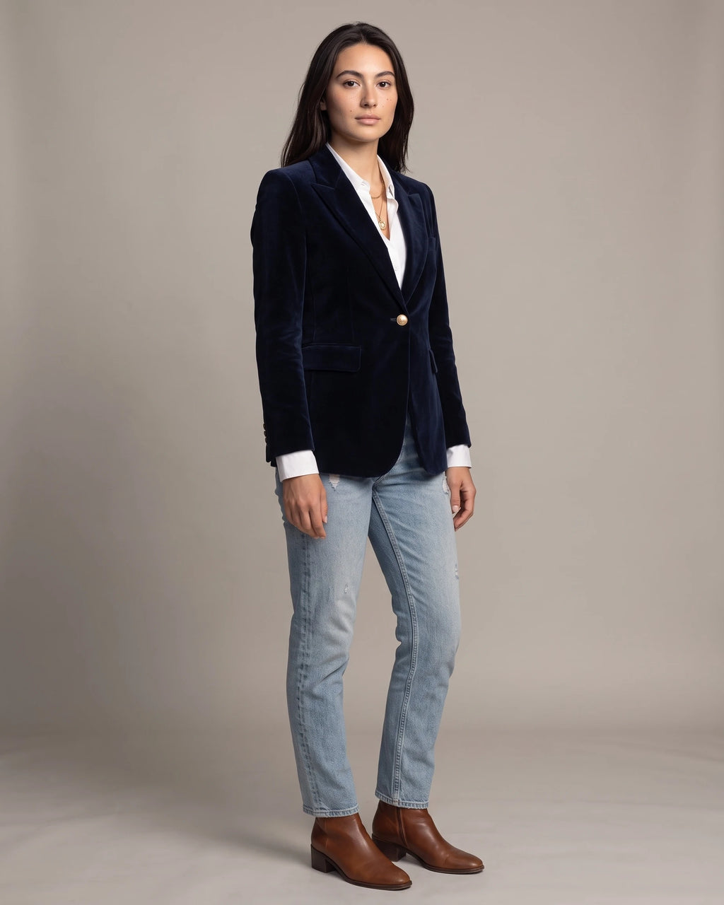 Women's Velvet Blazer with Peak Lapel and Flap Pockets, Single-Breasted – Lulu